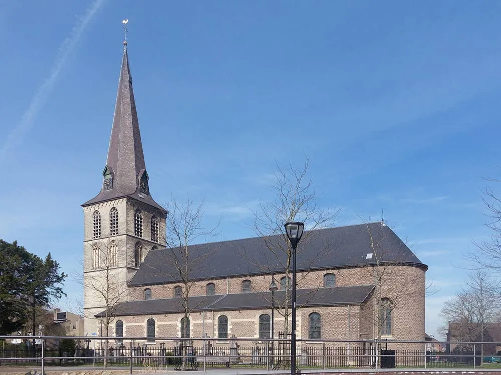 Eijsden: Eijsden, de Martinuskerk RM15487 foto4 2017-03-25 10.47